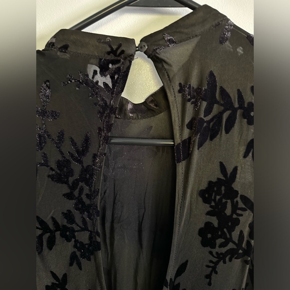 Forever 21. Black Floral Mini Dress. - Picture 3 of 5